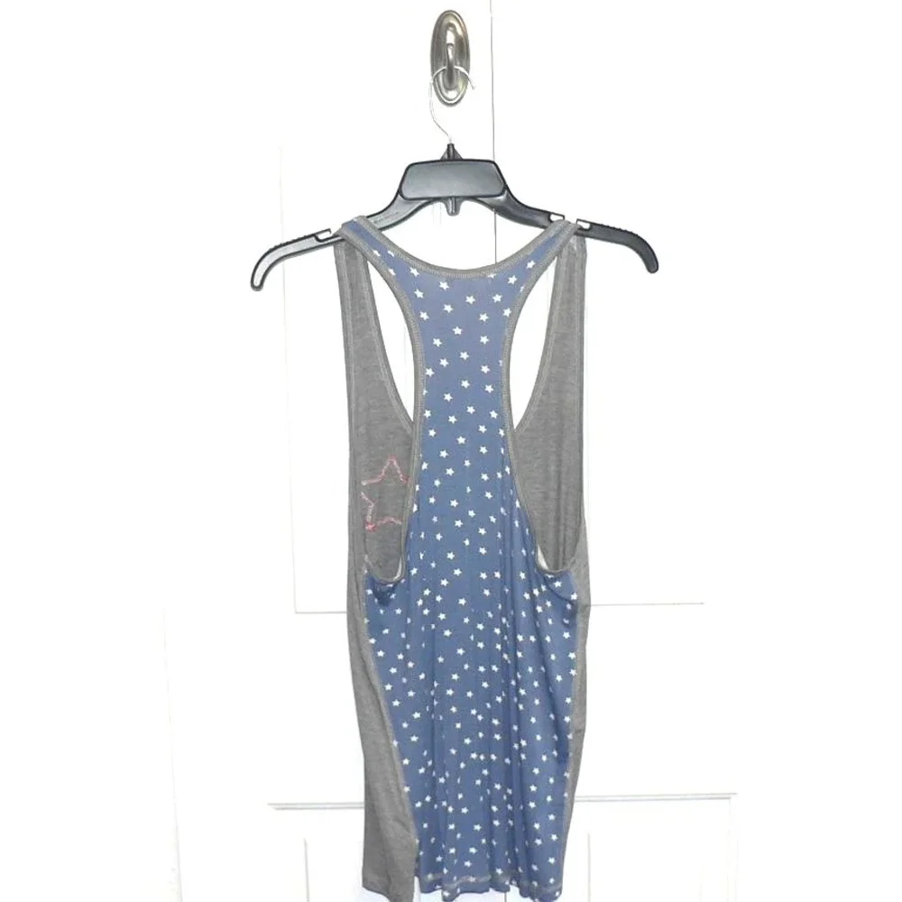 P.J. Salvage woman wear closure